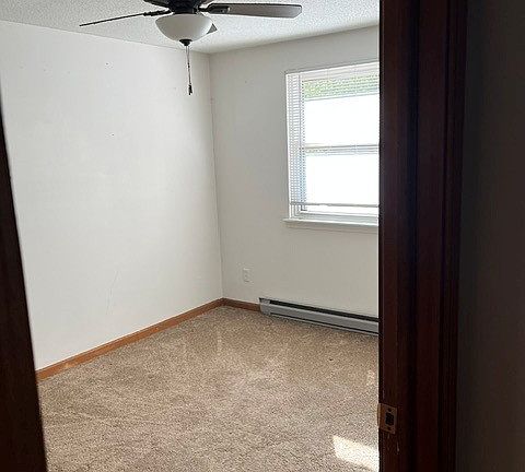 5th image of 103 Community Dr #4