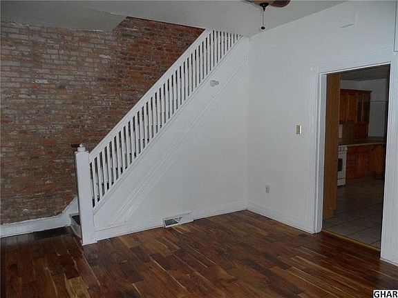 5th image of 48 S Newberry St