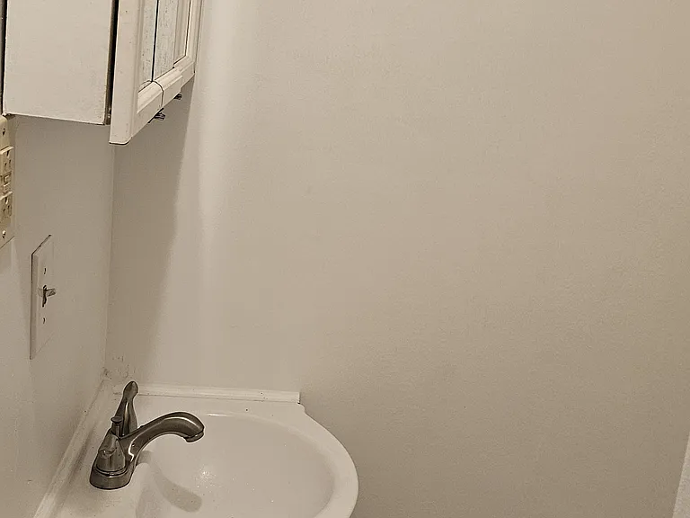 207 13th Ave #2 — Photo 4