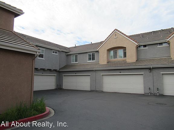4th image of 1107 Dante Cir