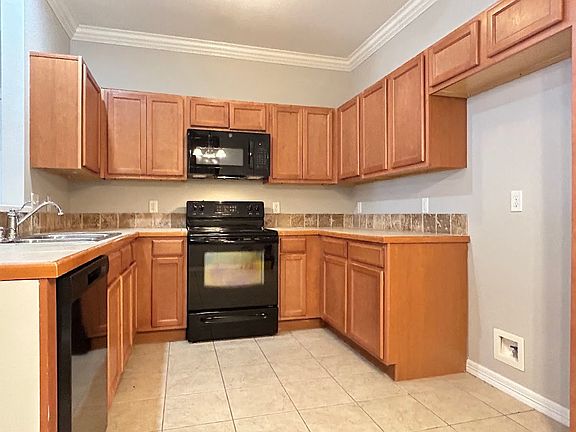 2nd image of 34 S Woodsprings Dr