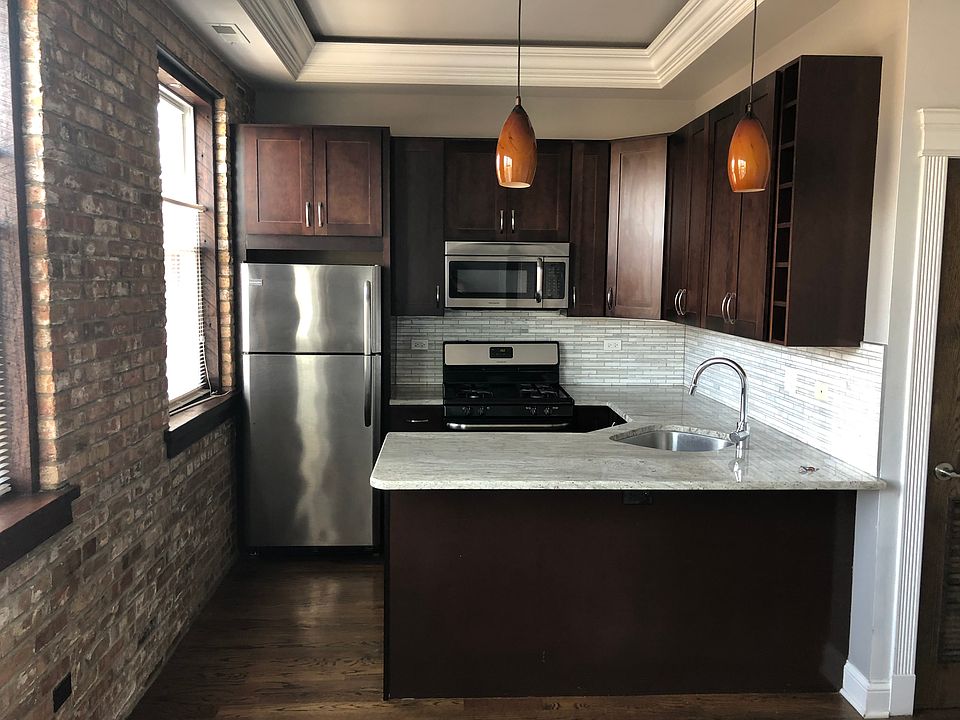 1st image of 2064 N Western Ave APT 2