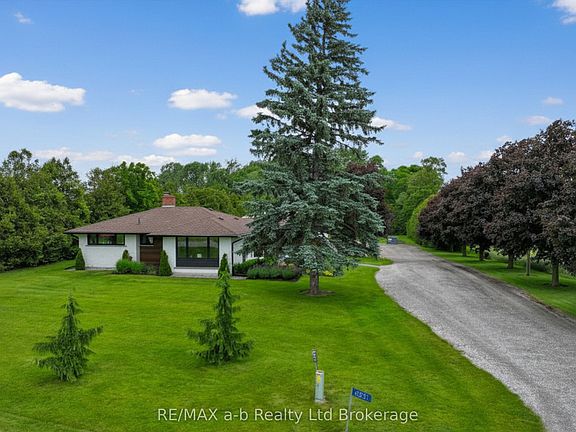 2nd image of 306171 Caley Rd