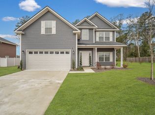 847 Fairview Cir, Hinesville, GA 31313