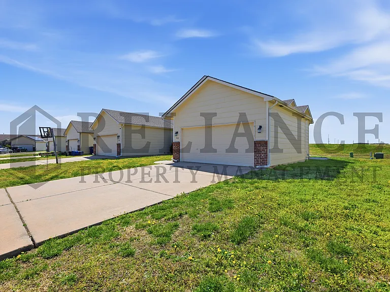 9922 E Kinkaid Cir — Photo 4