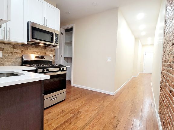 2nd image of 2694 Kennedy Blvd #23