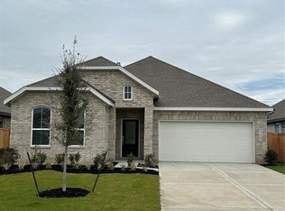 8306 Opal Pond Dr, Angleton, TX 77515