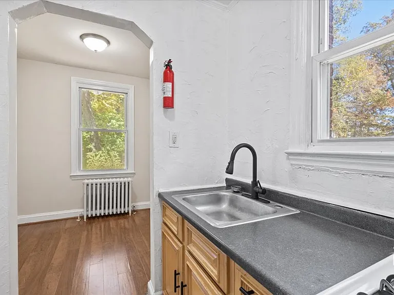 2806 O St SE — Photo 7