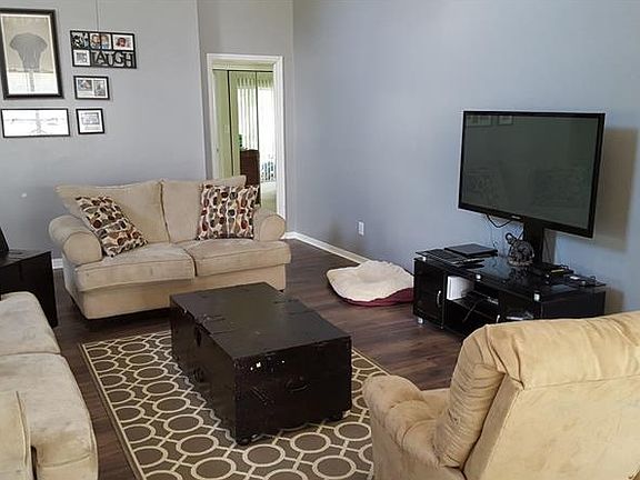 3rd image of 816 Longleaf Pine Ct