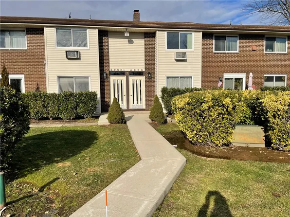 7 Blue Hill Commons Drive #D, Orangeburg, NY 10962