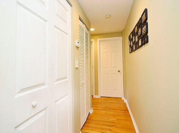 4th image of 4941 N Wolcott Ave APT 1A
