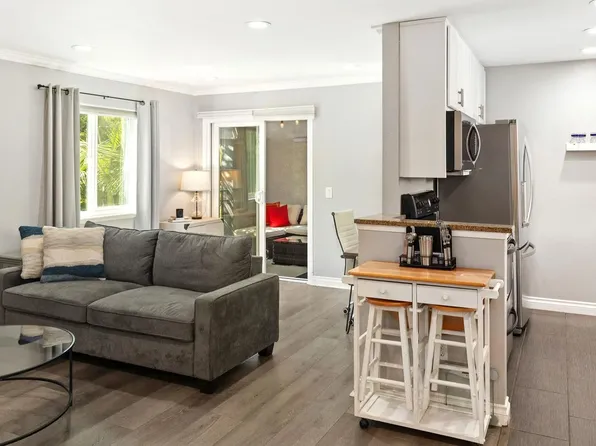 1756 Essex St Unit 201, San Diego, CA 92103