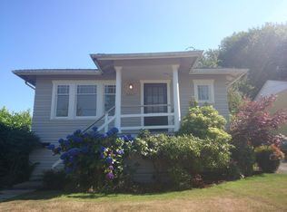 5007 SW Grayson St, Seattle, WA 98116