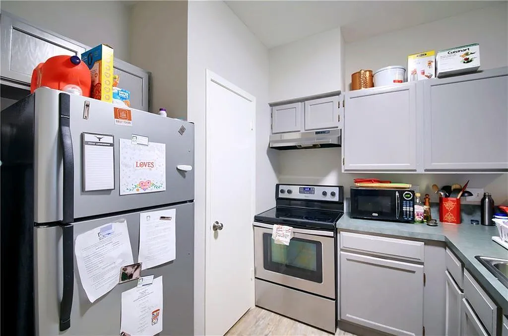 2 bed, 850 sqft, $1,450 — Photo 4