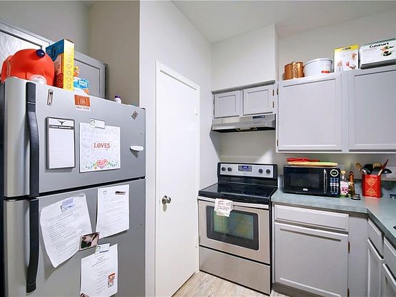 4th image of 2801 Rio Grande St APT 304