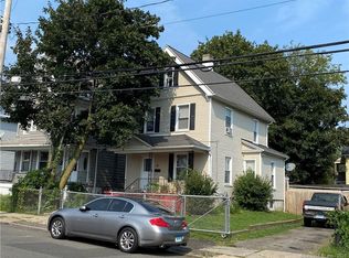 18 Wayne St, Bridgeport, CT 06606