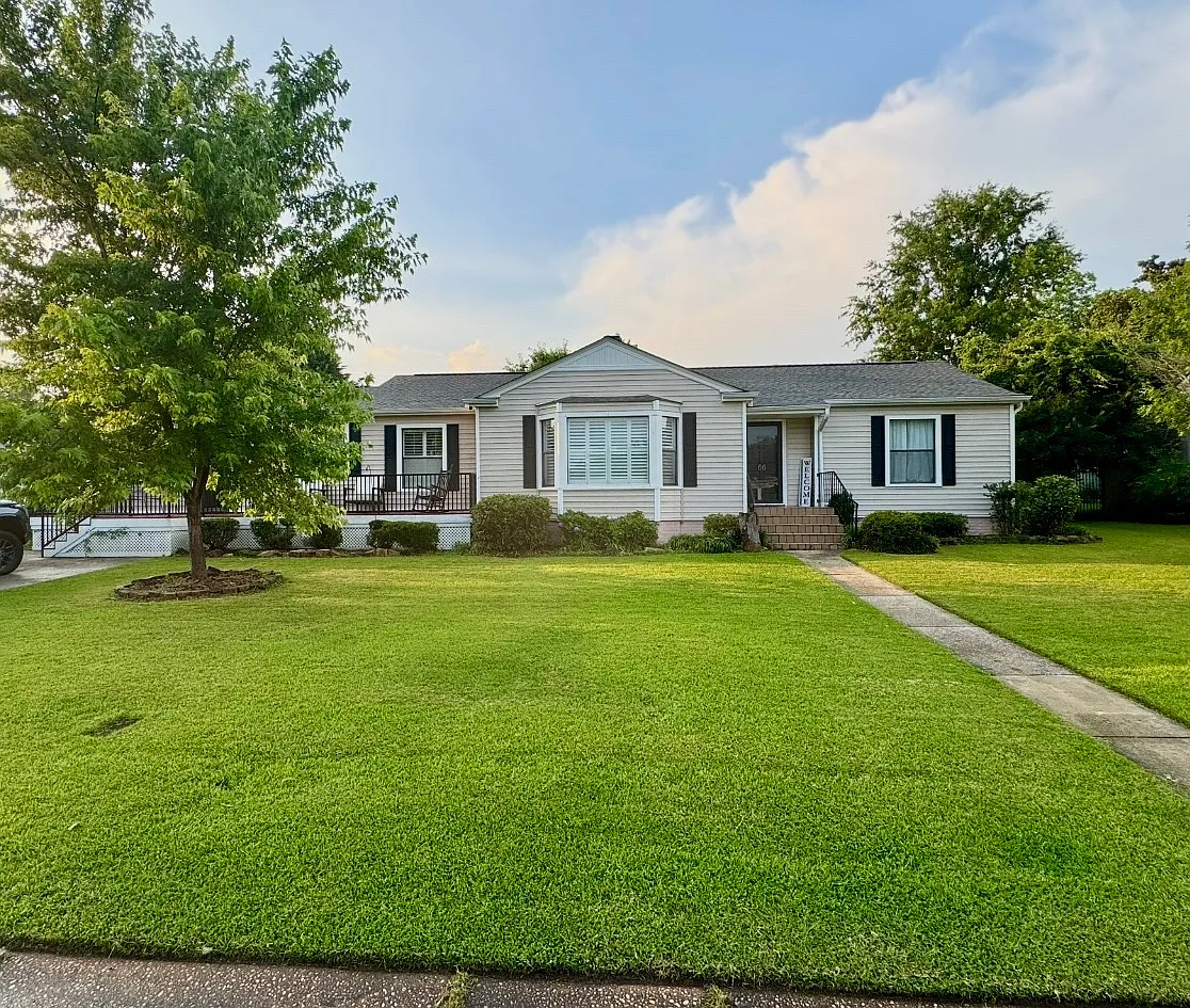3 bed, 1928 sqft, $2,450 — Photo 1