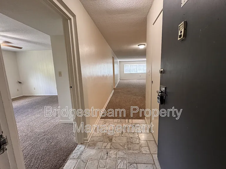 519-2C Heather Dr — Photo 13