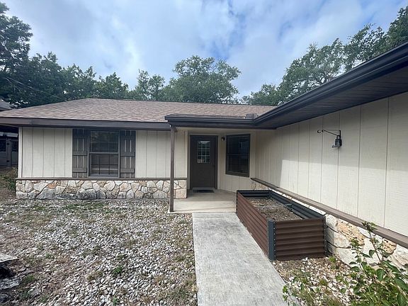 3rd image of 377 Susie Dr