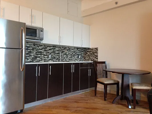 Rented by Pearl Realty Management LLC | media 8