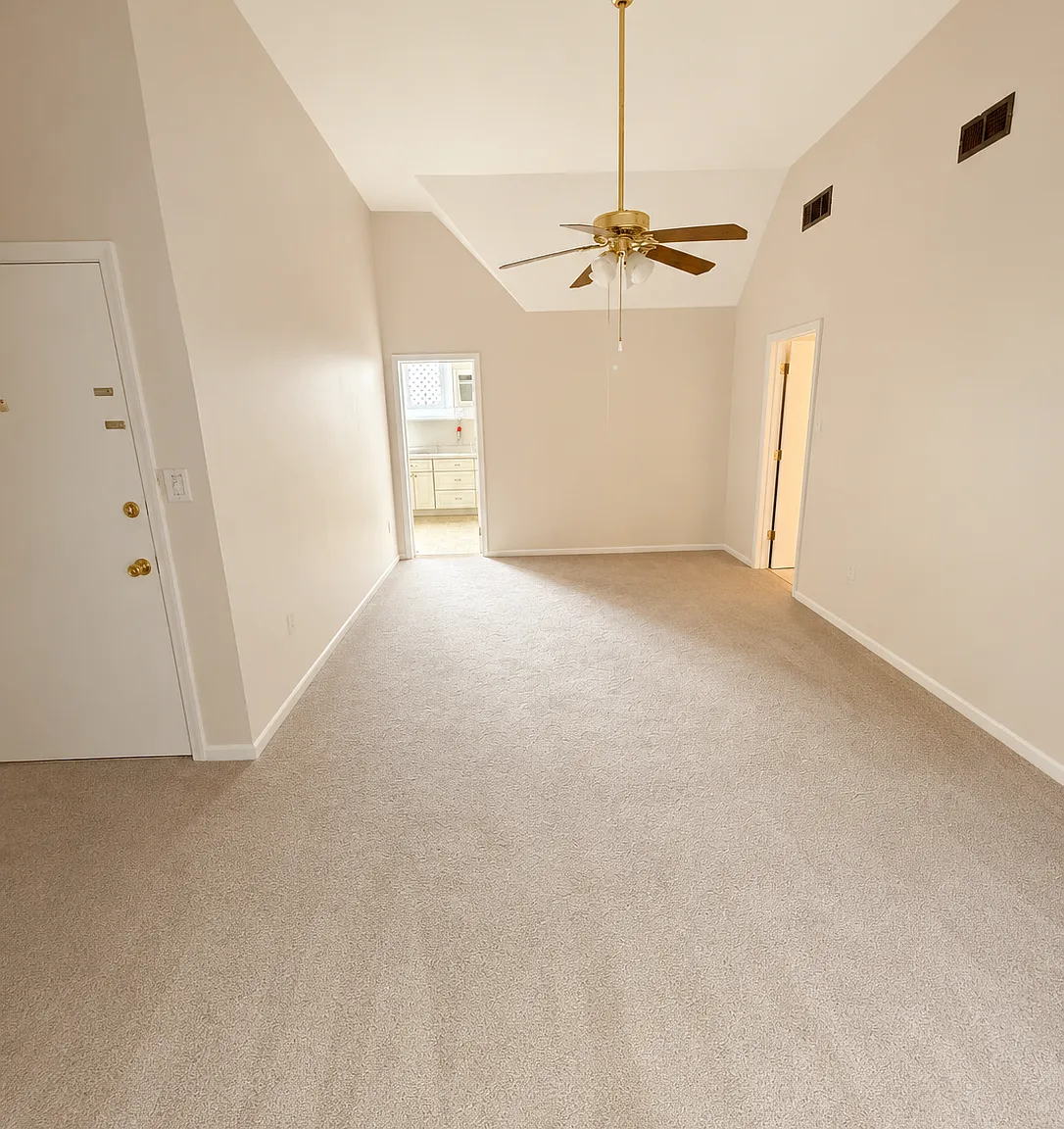 2 bed, 900 sqft, $1,795 — Photo 1
