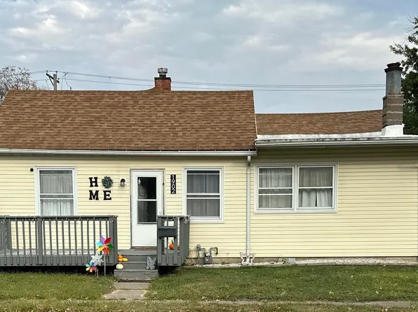 1902 S 10th St, Burlington, IA 52601