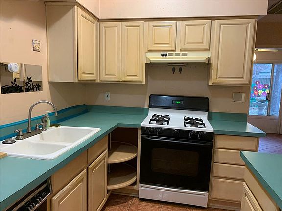 5th image of 12206 Evening Glen Court