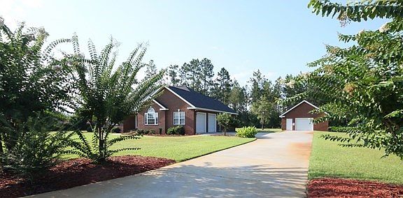 3rd image of 123 Clearwater Dr