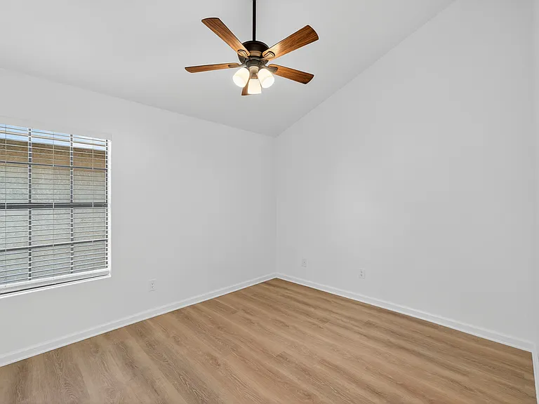 179 Pineview — Photo 36