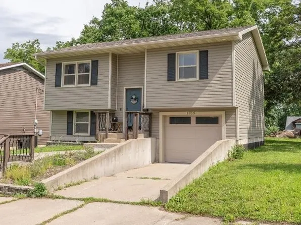 1015 Franklin St, Moberly, MO 65270