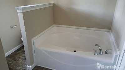 2nd image of 4255 Smokecreek Pkwy Lot 051B