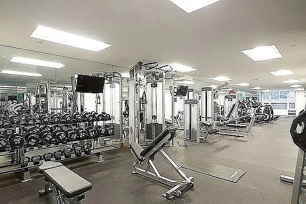 Rented by Kahen Properties | media 26