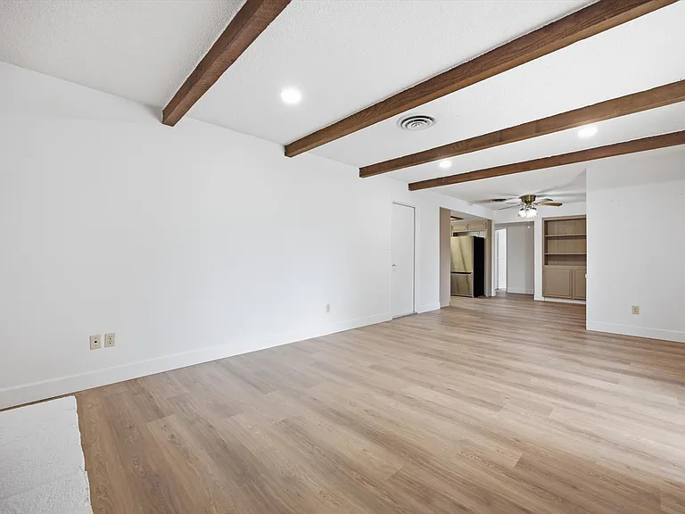 4709 Pinecastle Ave — Photo 17