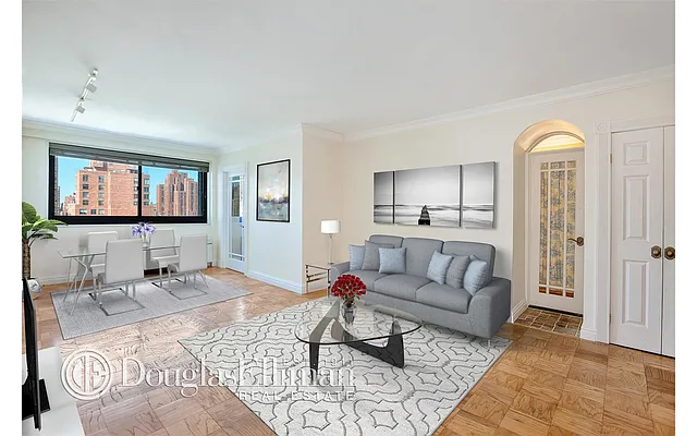 Sold by Douglas Elliman | media 21