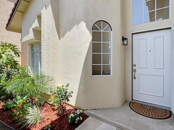 3rd image of 3444 Meadow View Dr