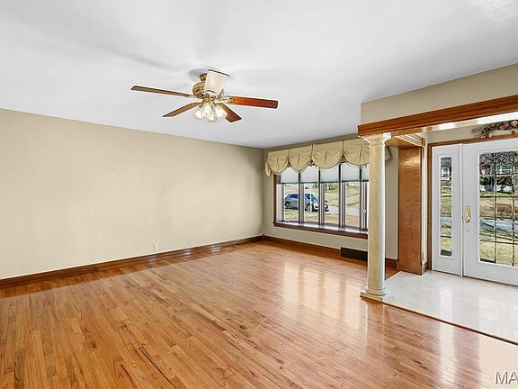 5th image of 9456 Arban Dr