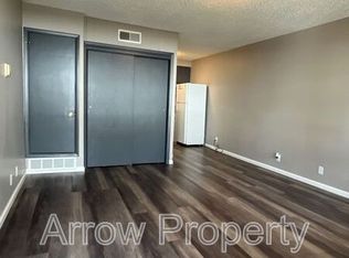 1323 S 10th St #1, Lincoln, NE 68502
