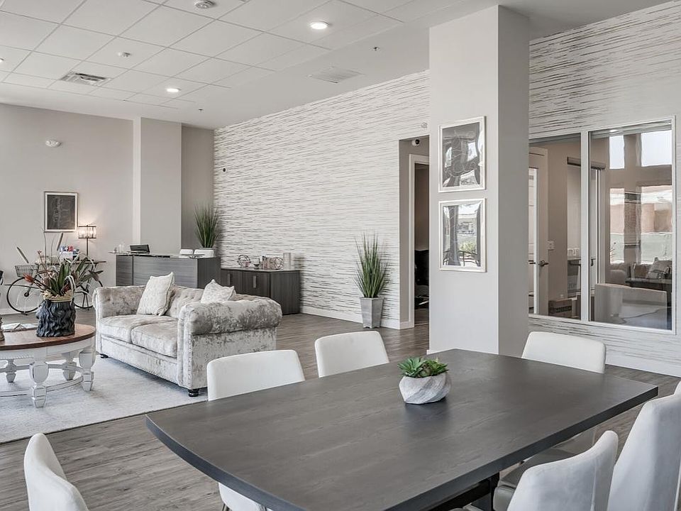 1st image of 2105 Canal St #214