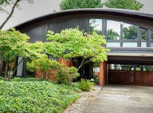 120 Hartwood Dr, Pittsburgh, PA