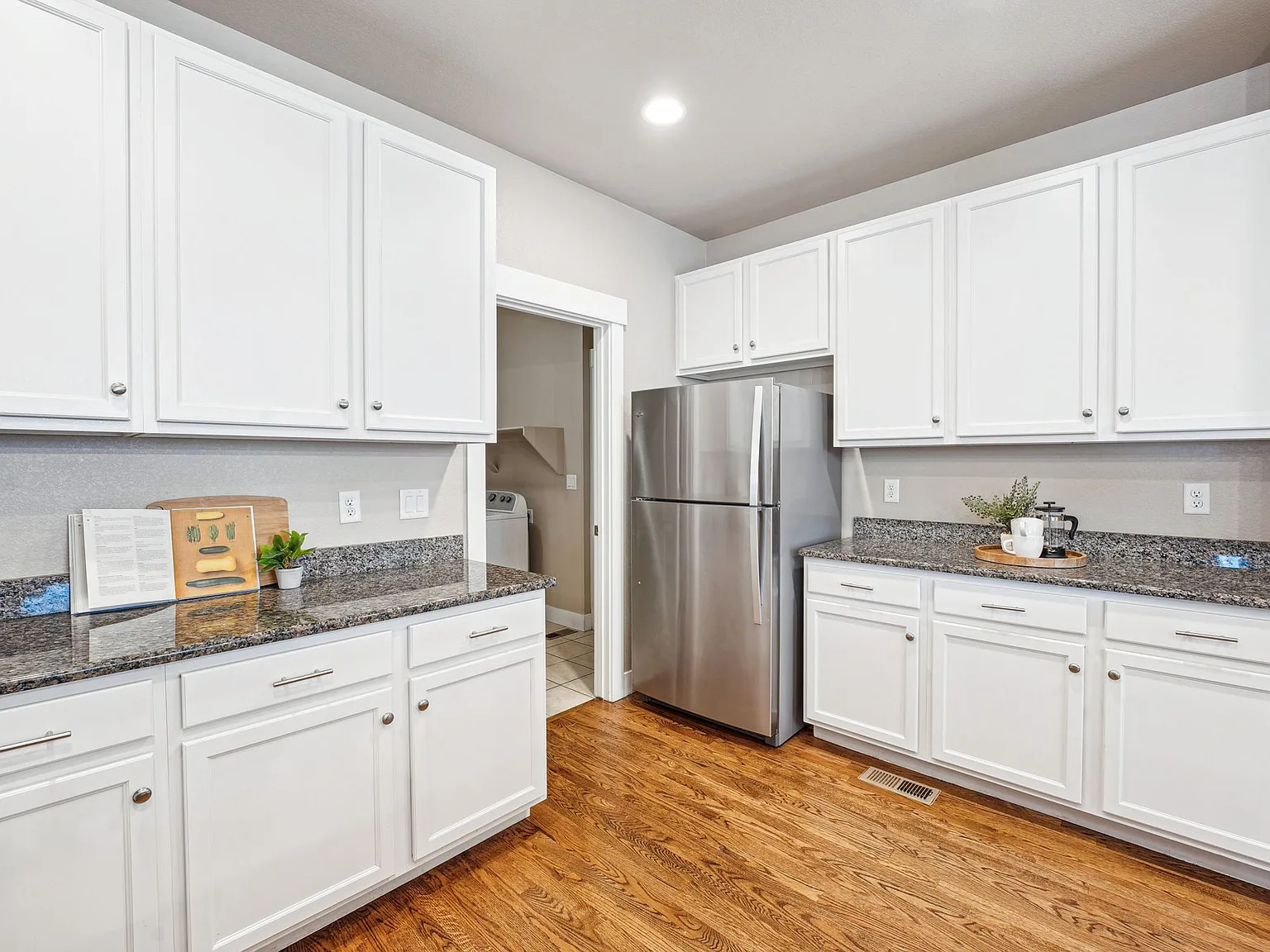 Stanford Townhomes — Photo 3