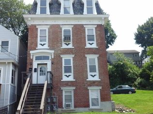 1554 1st St #2, Rensselaer, NY 12144