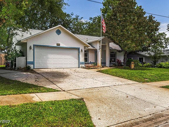4th image of 1010 Lovell Dr