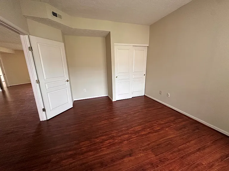 5667 Dockside Dr — Photo 21
