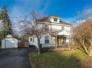 5057 Ridge Rd, Williamson, NY 14589