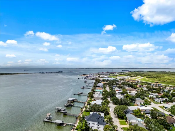 921 Marine Dr APT 340, Galveston, TX 77550