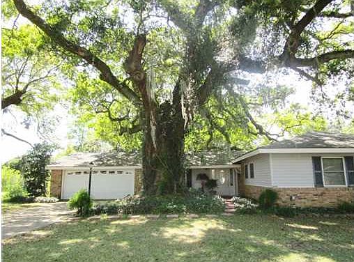 1st image of 2105 Sandalwood Pl