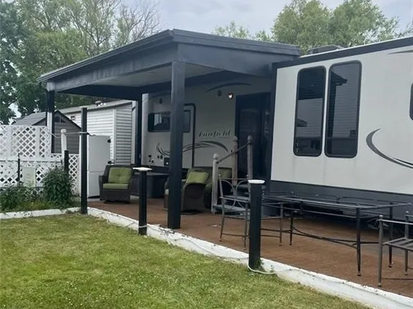 9456 Lake Shore Rd #139, Angola, NY 14006