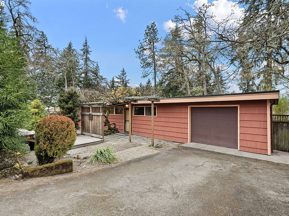 1st image of 75 W 35th Pl
