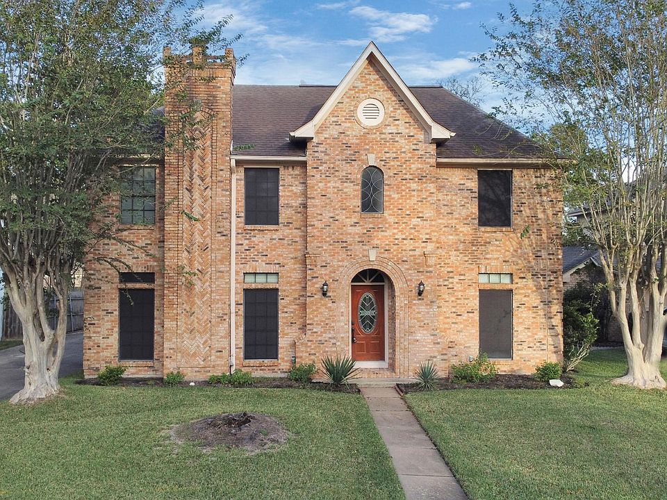 1st image of 2118 Windmill Dr
