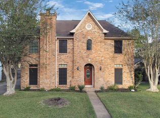 2118 Windmill Dr, Richmond, TX 77406